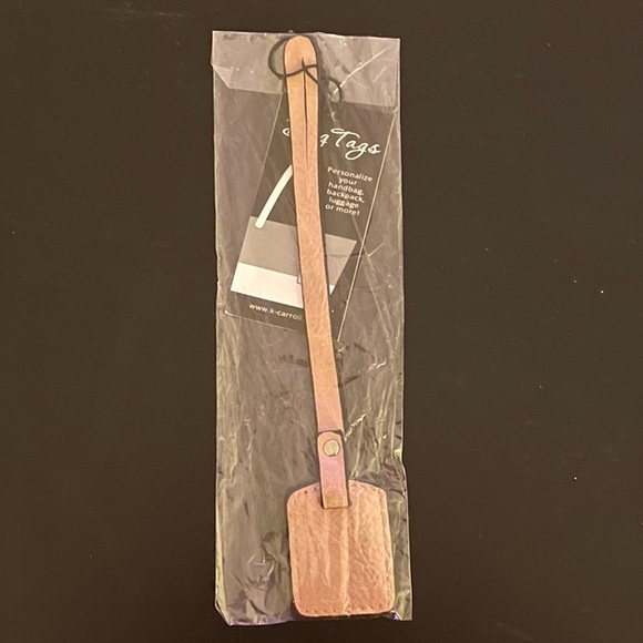 NWT “K•Carroll” Bag Tag, Monogram Letter "E" Pink Bag Tag with "White" Letter - Picture 4 of 5